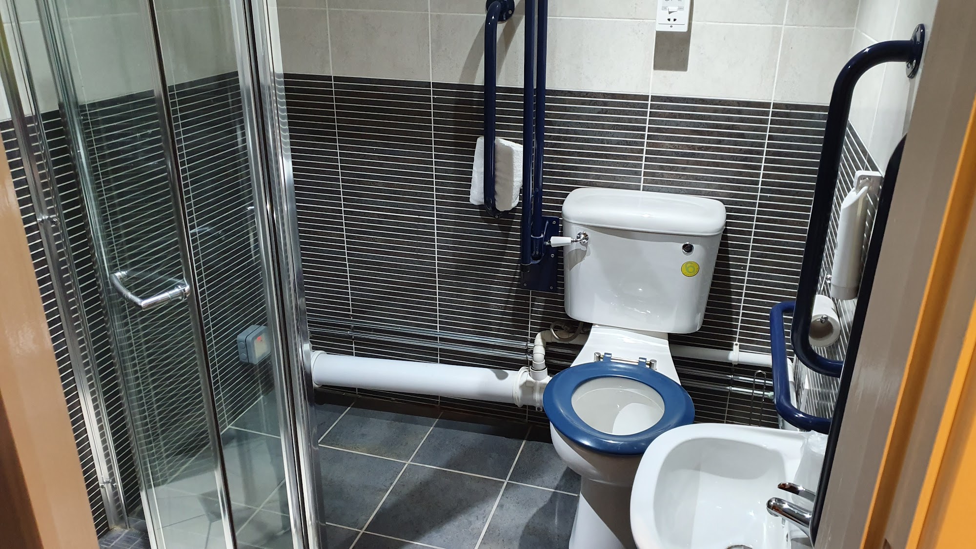 Ramada by Wyndham Oldbury Birmingham