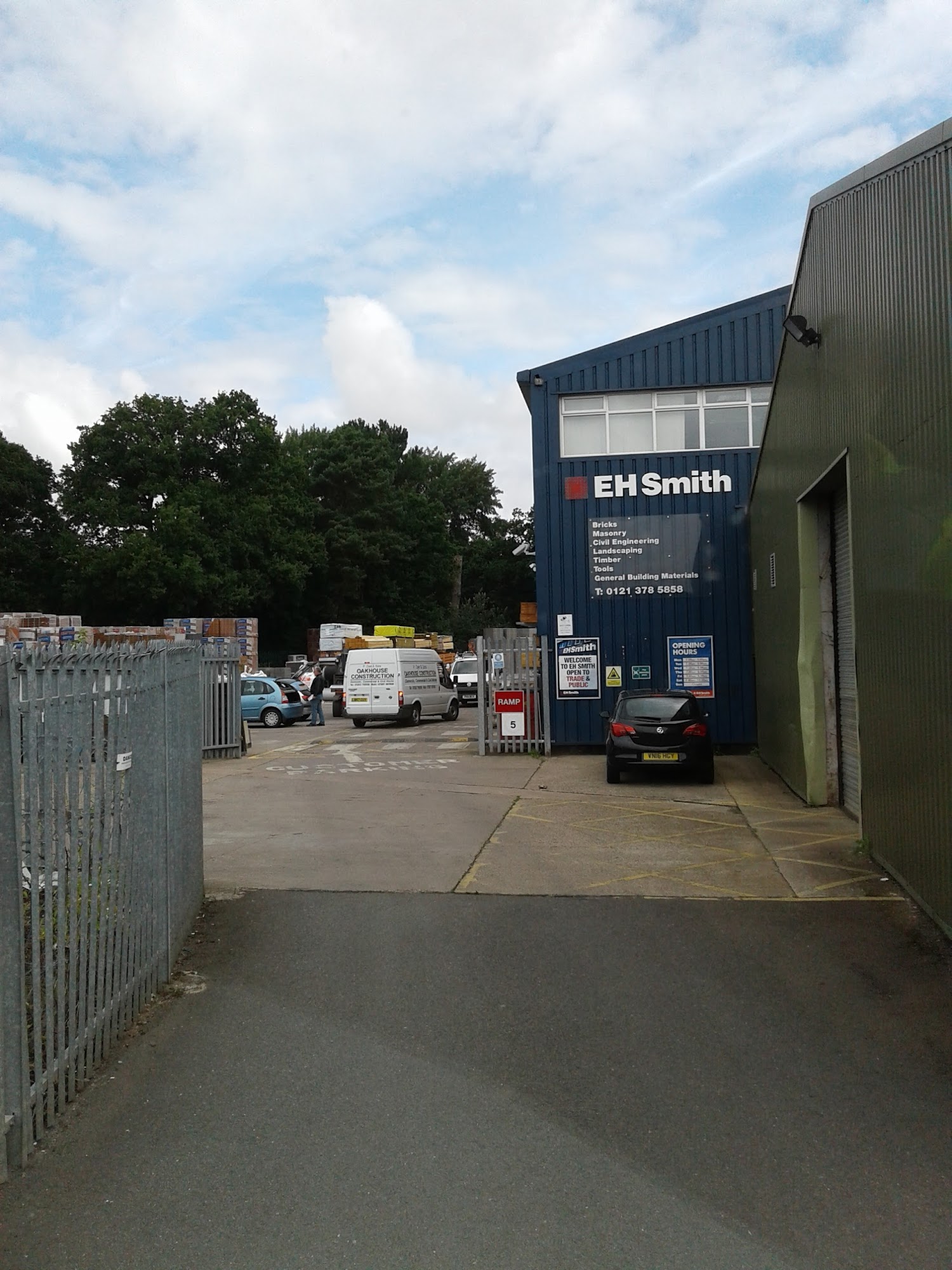 EH Smith Builders Merchants