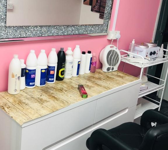 Anju's Hair & Beauty Salon