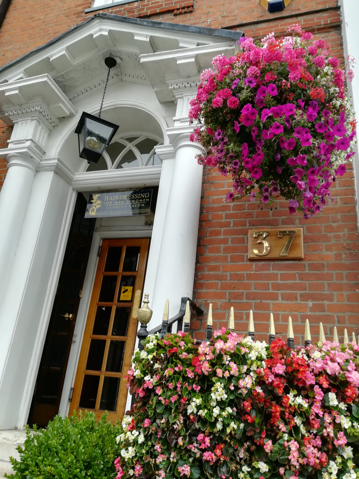 Q Hair & Beauty Chichester