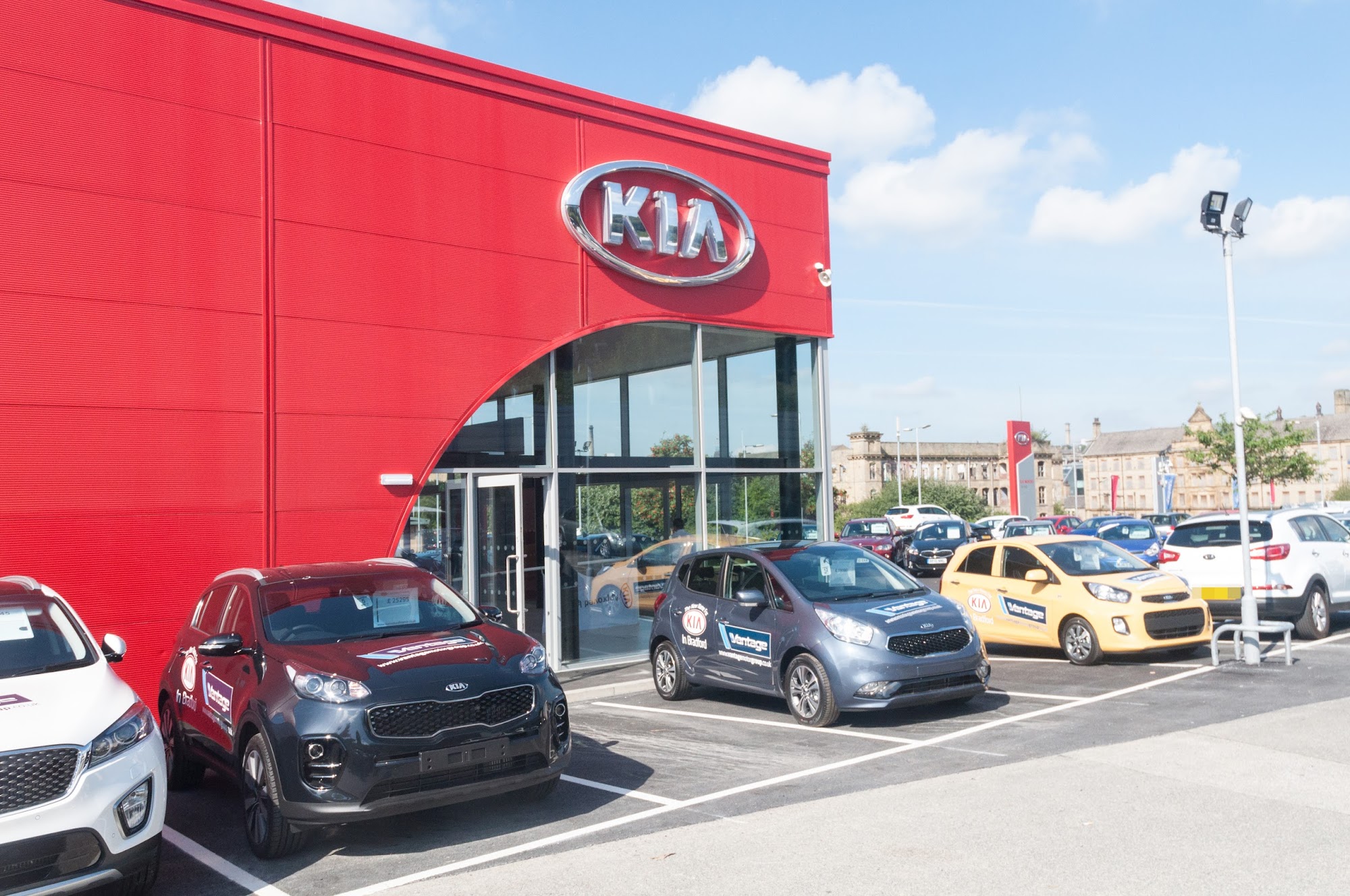 Vertu Kia Bradford