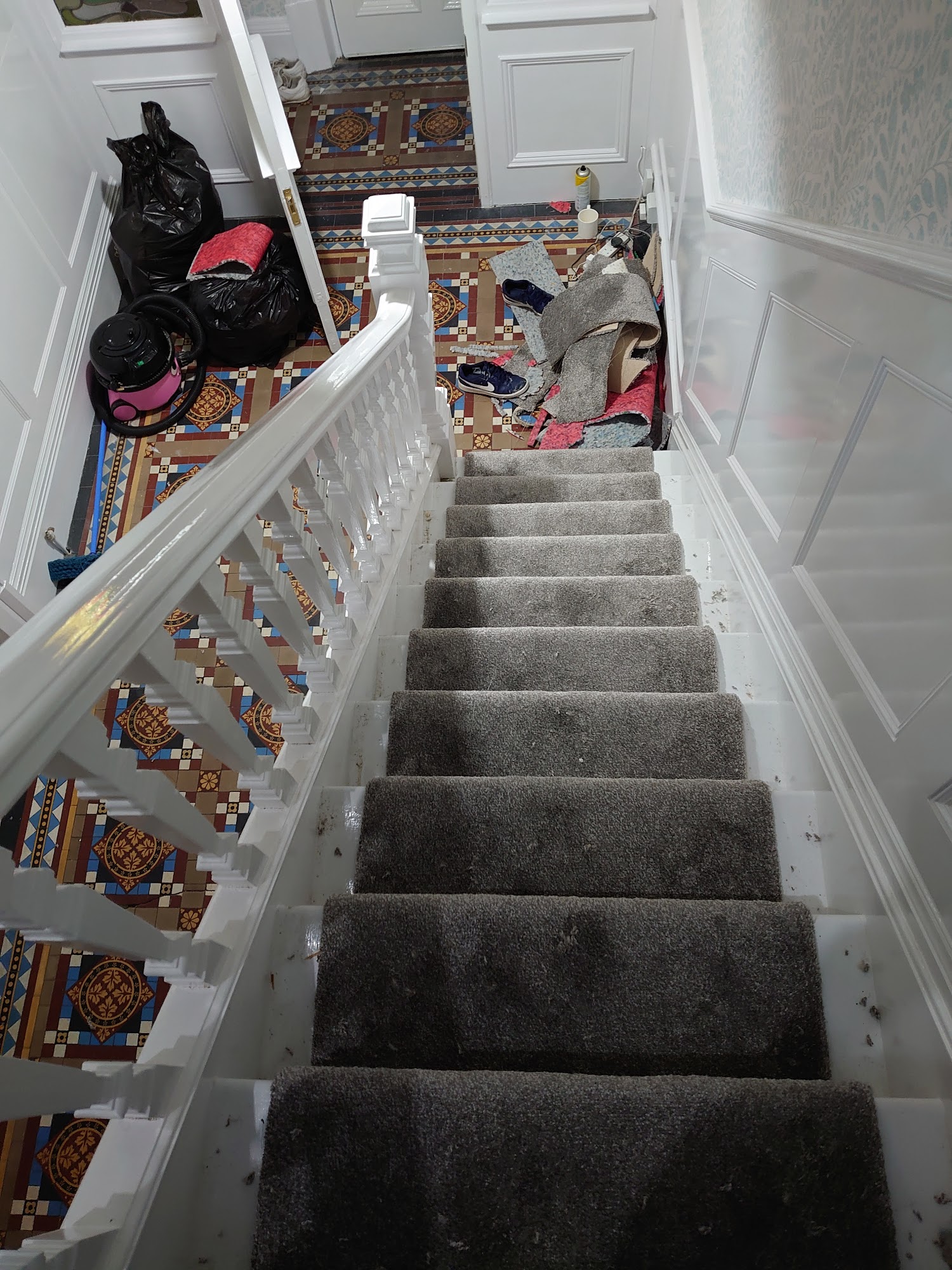 D L Carpets and vinyls