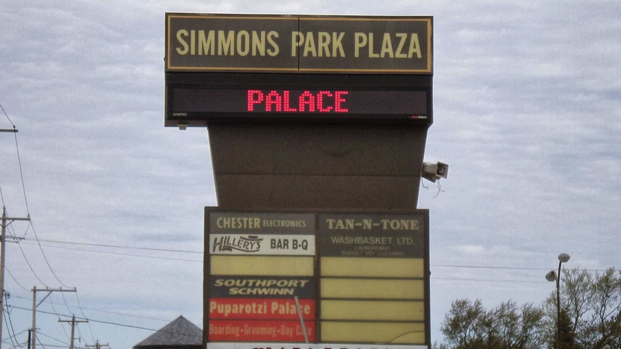 puparotzi palace Kenosha