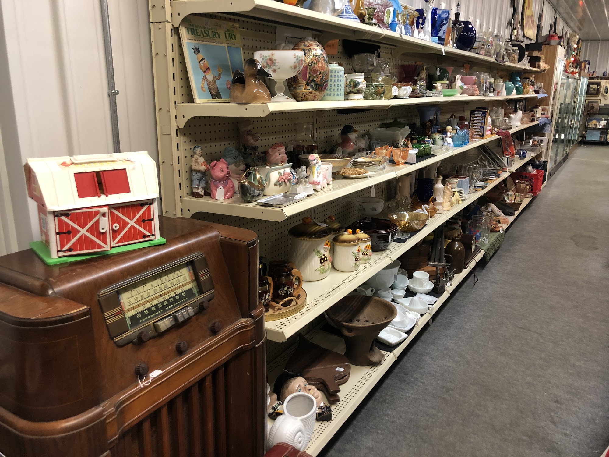 Sugar Creek Antiques Mall