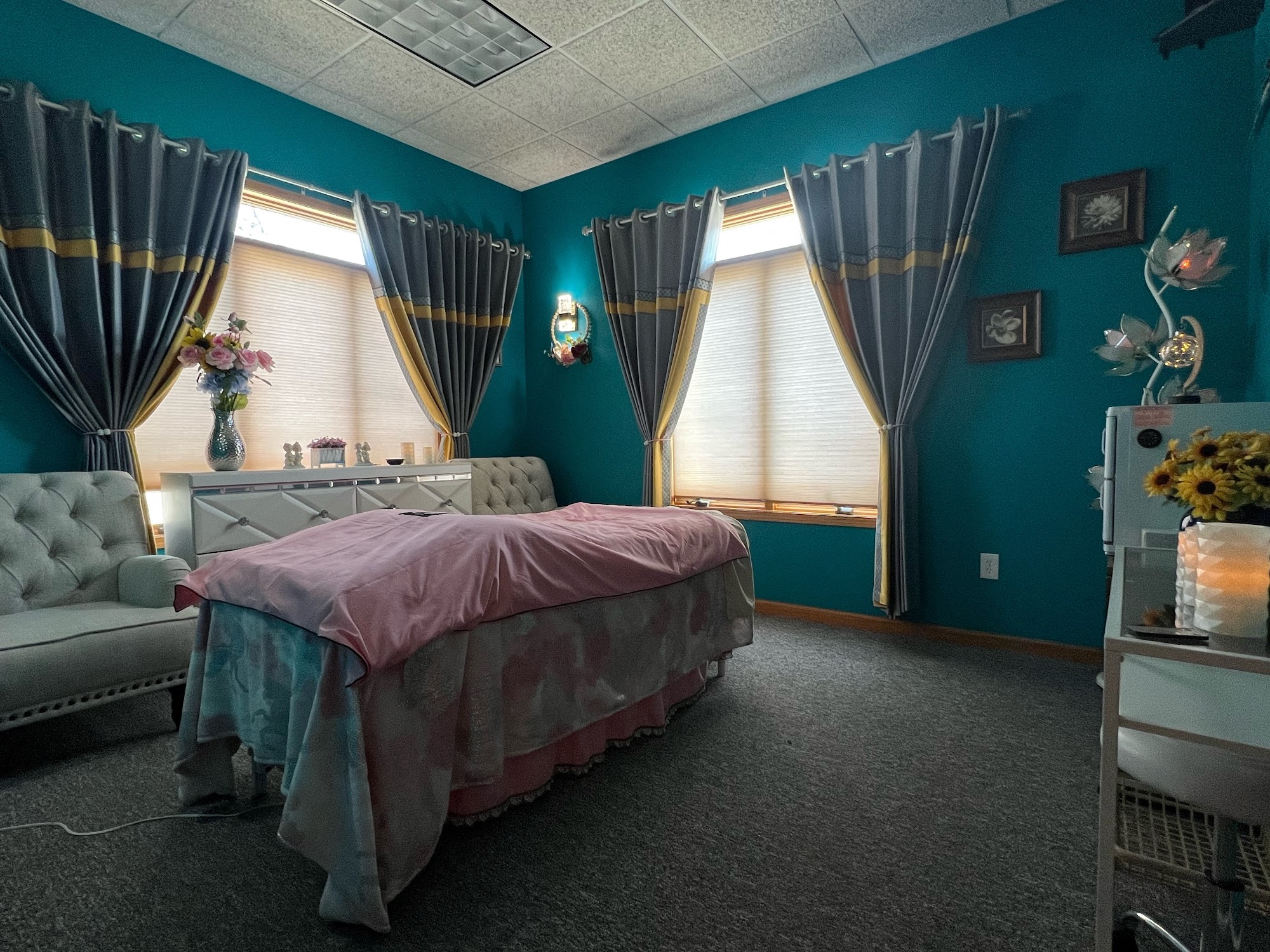 Ping Massage Therapy Center 702 DeWitt St, Portage Wisconsin 53901