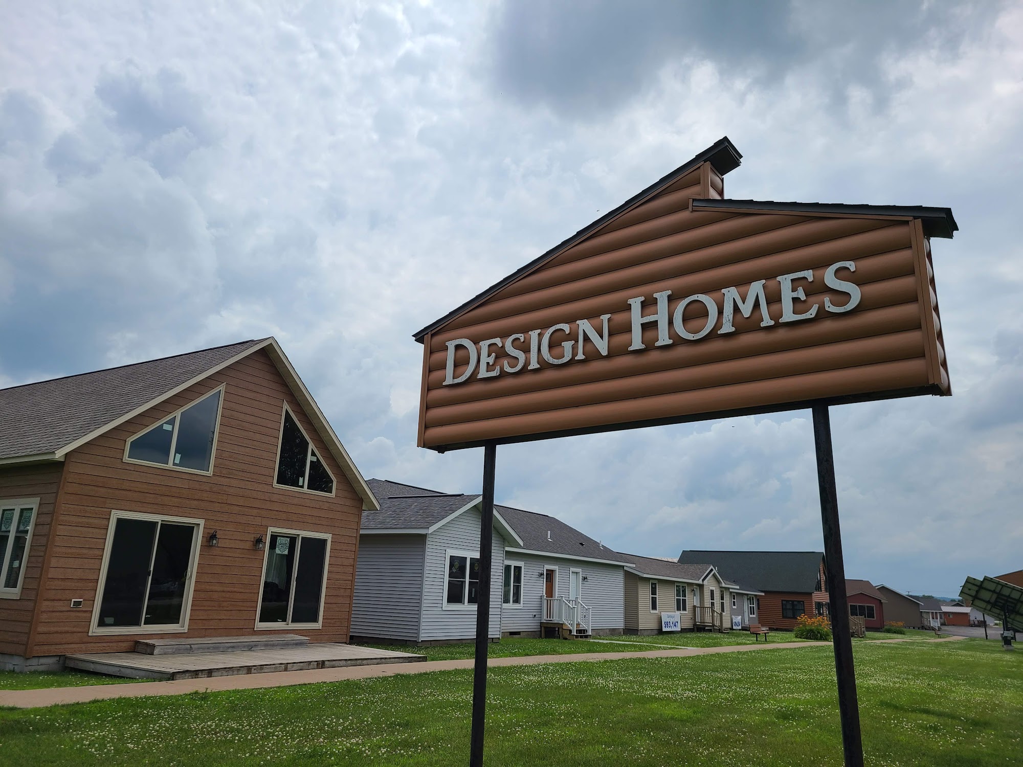 Design Homes Inc 600 N Marquette Rd, Prairie du Chien Wisconsin 53821