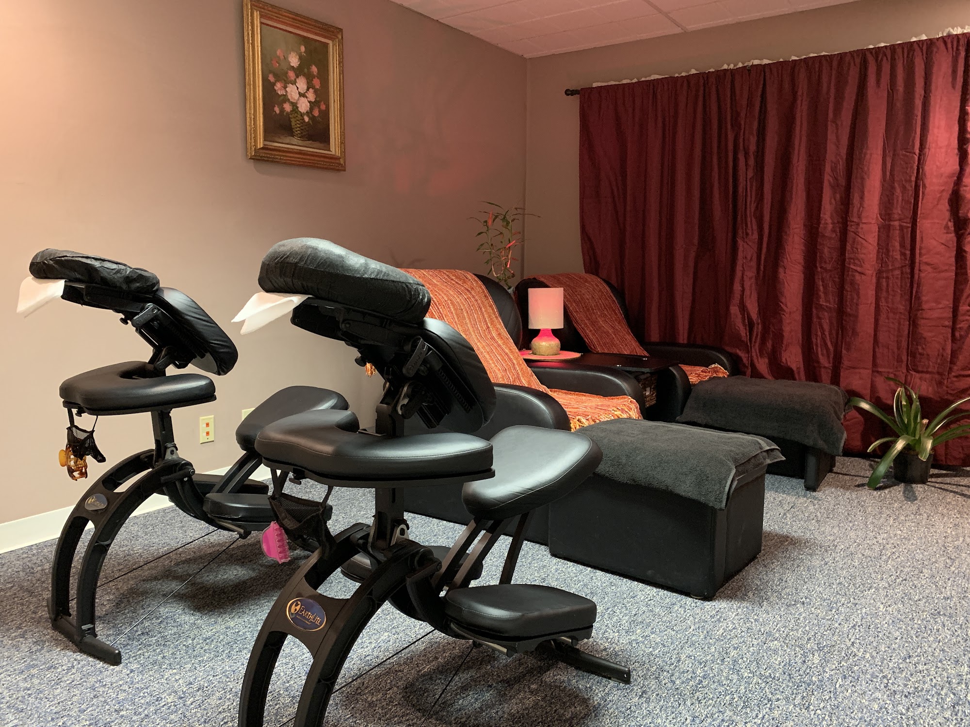 Oriental Massage Oasis 4601 N Oakland Ave Suite 203, Shorewood Wisconsin 53211