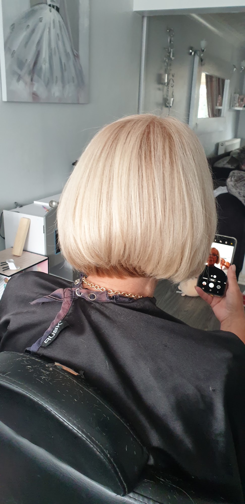 Headlines hair & beauty