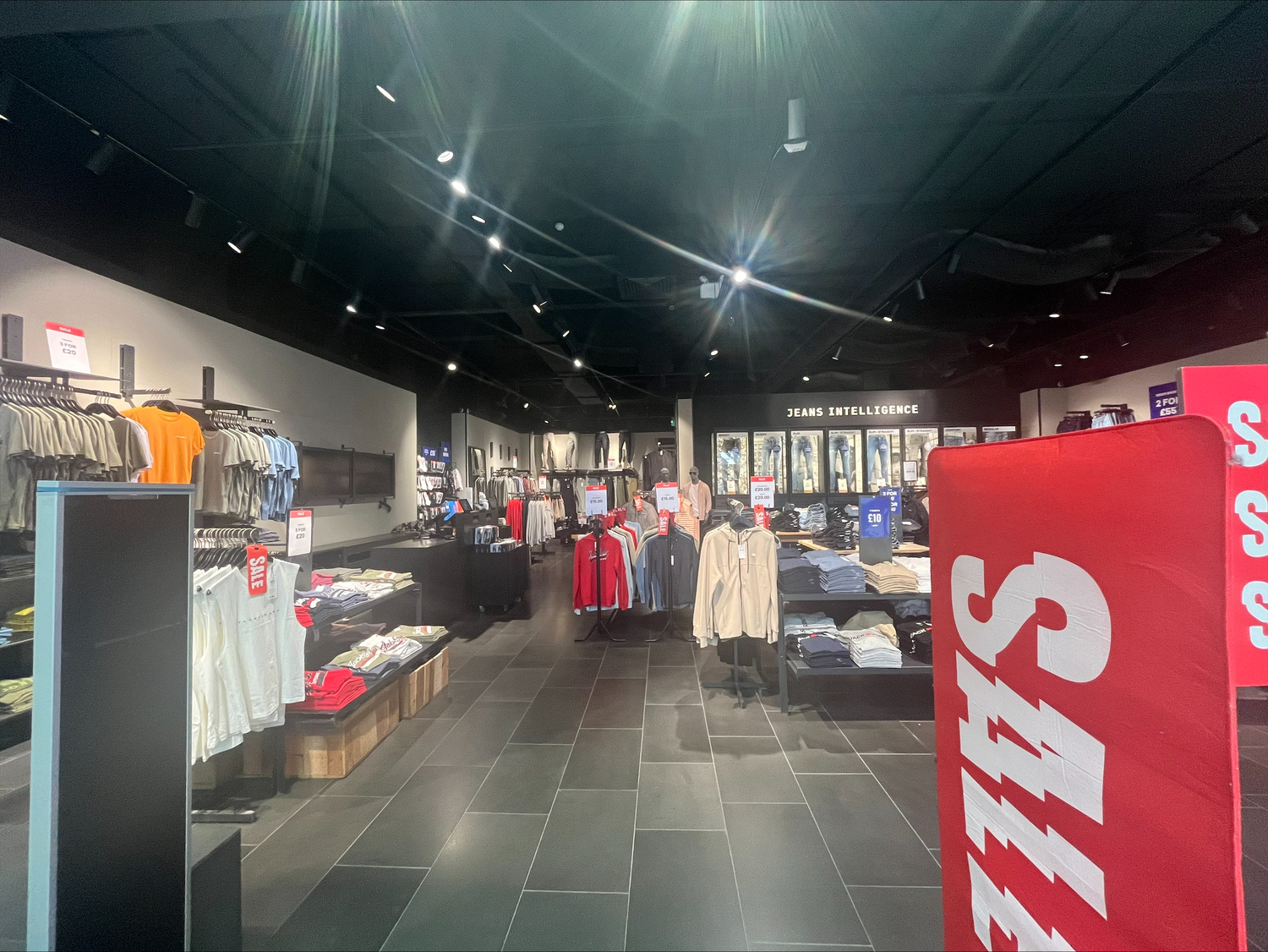 JACK & JONES
