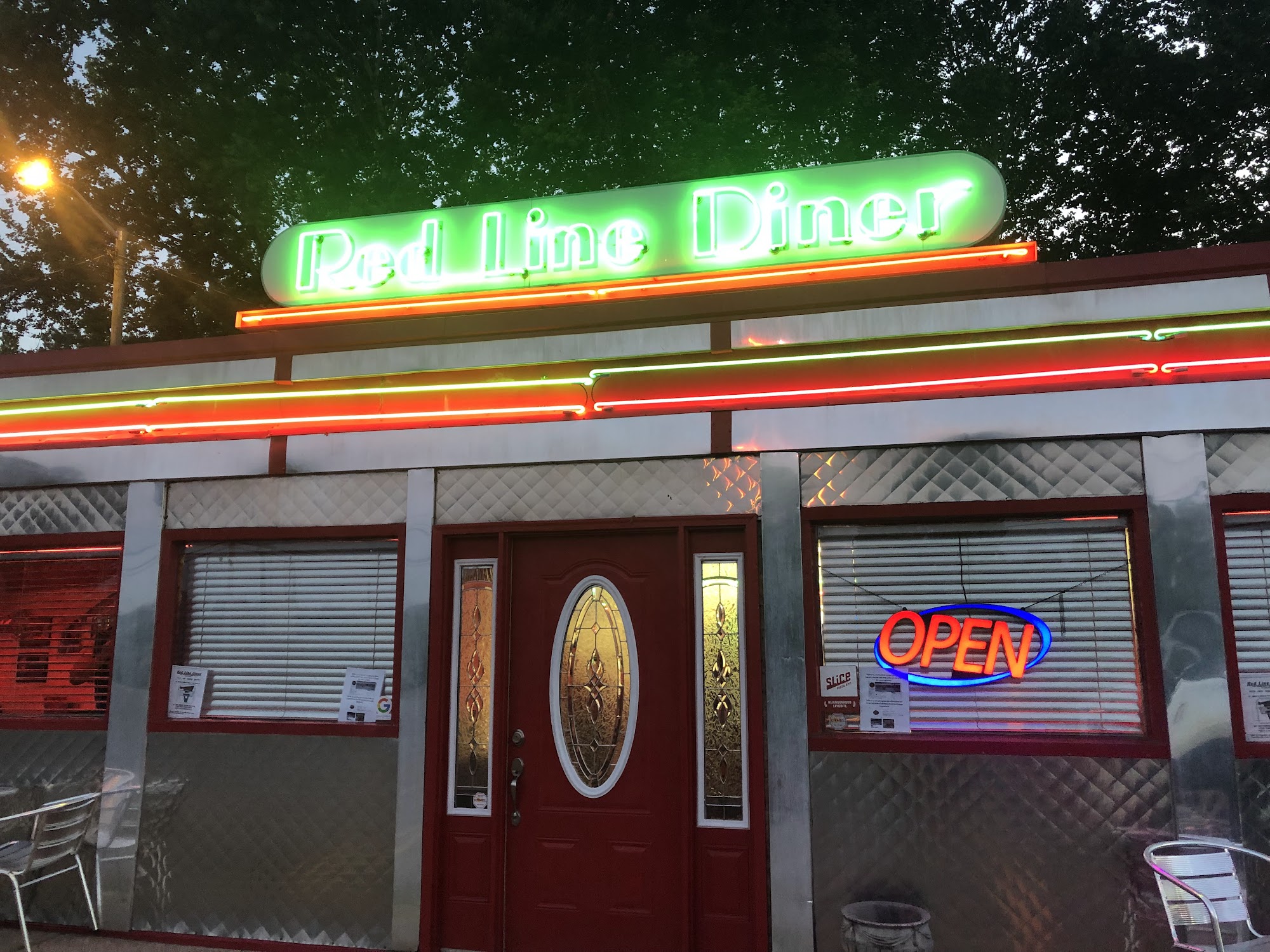 Red Line Diner